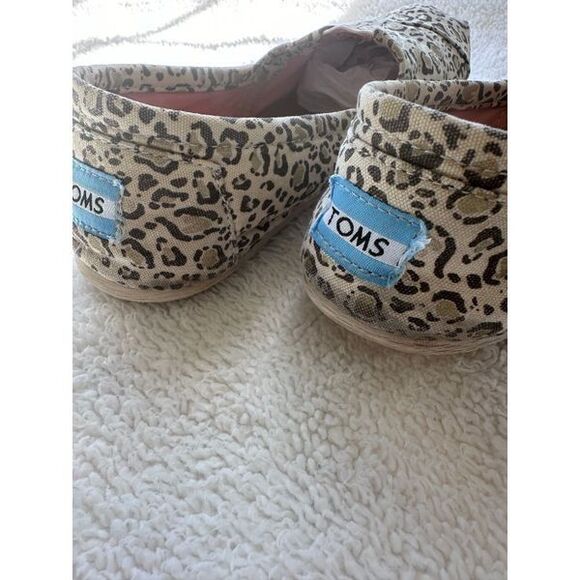 Toms Shoes Flats Sandals Leopard Gold Women’s 7.5 - Picture 8 of 11